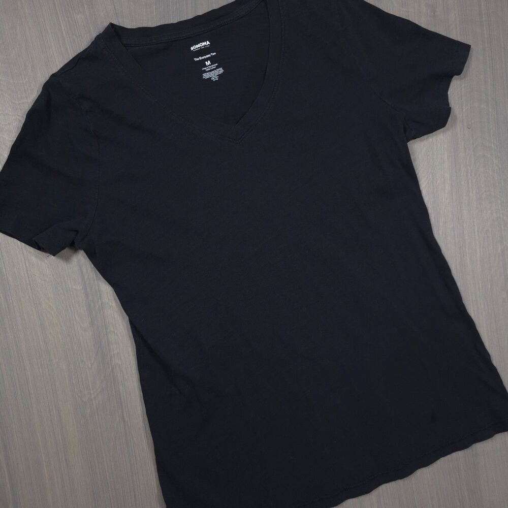 Sonoma Black V-Neck Everyday T-Shirt Size Medium 100% Cotton